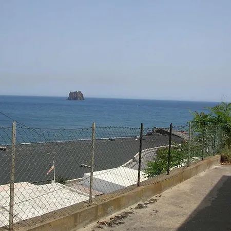 Ca Balena Piccola E Grande Stromboli