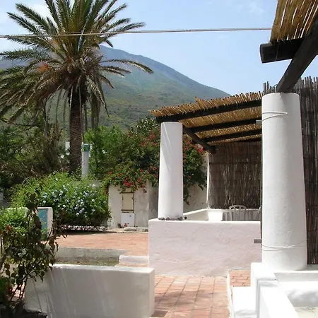 Ca Balena Piccola E Grande Apartment Stromboli