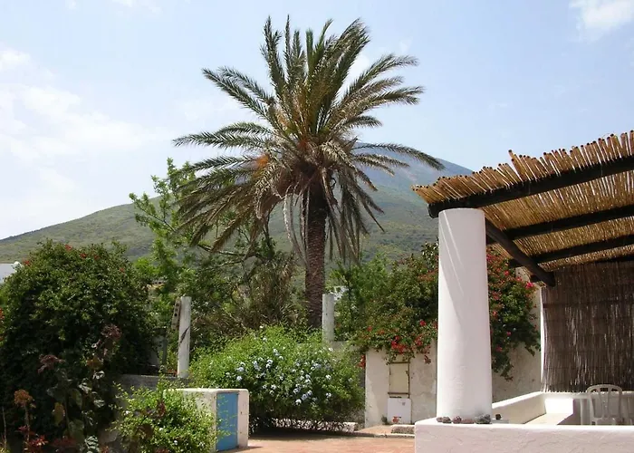 Ca Balena Piccola E Grande 斯特龙博利